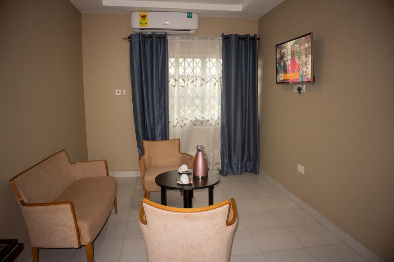 Kislas Luxury Hotel Adenta Exterior foto